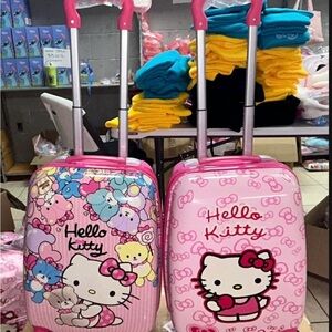 Hello Kitty Pink Suitcase Set